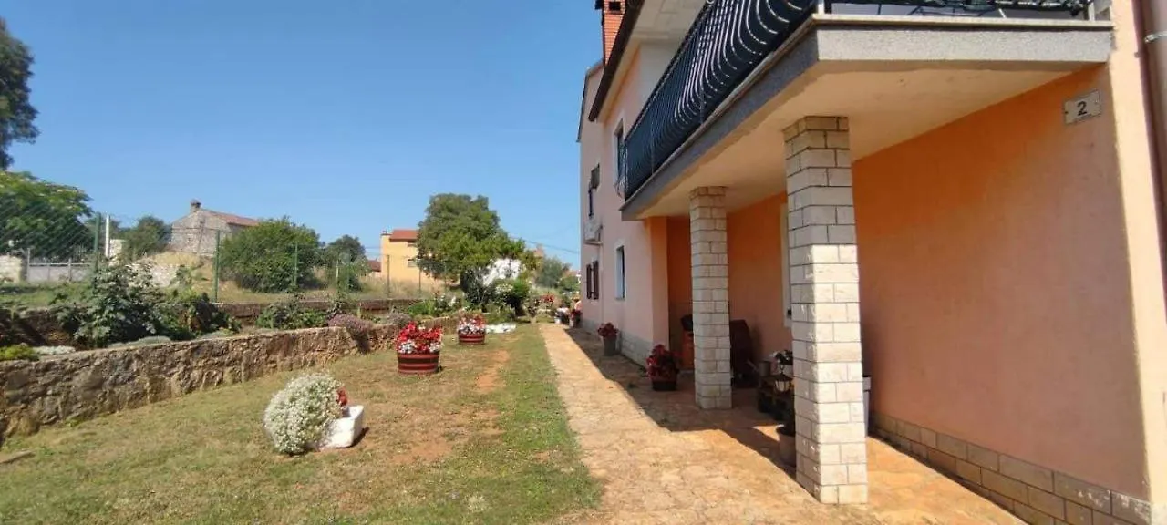 Apartment Eva Rovinjsko Selo